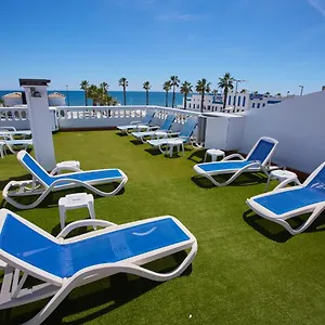 Azul 2*, La Antilla España